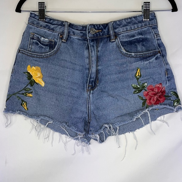 PacSun Women Jeans Shorts with Embroidery 27 - Picture 1 of 7